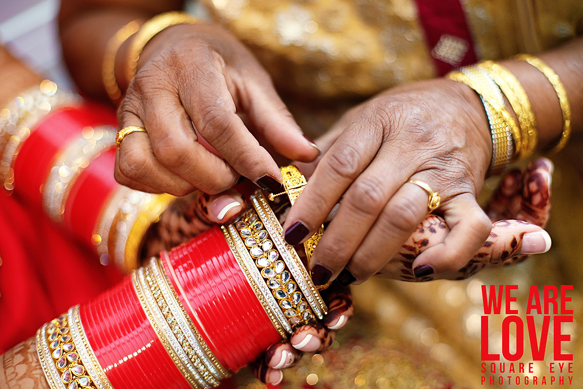 શું તમે જાણો છો કે સગાઈ વખતે શા માટે હાથમાં રિંગ પહેરાવામાં આવે છે? | what  is the meaning of Ring ceremony - Gujarati Oneindia