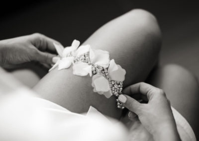 A Gorgeous Soka University Greek Wedding at the Saphire Suite at the Hills Hotel