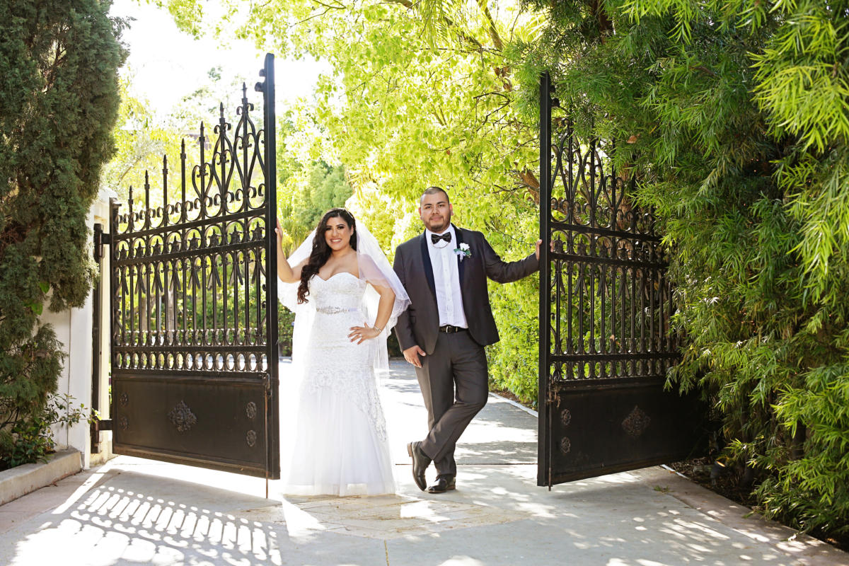BEST IDEAS FOR OUTDOOR WEDDING PHOTOS | Wedding photos, Outdoor wedding  photos, Wedding pictures