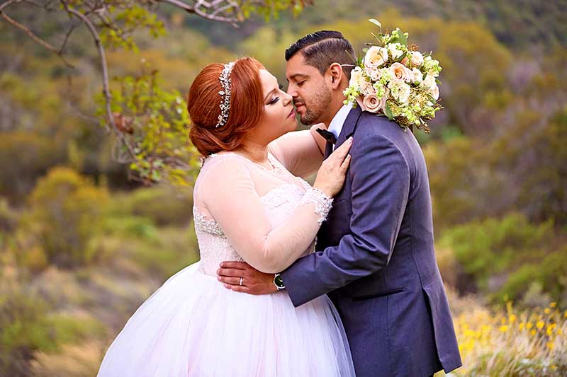 12 Reasons Why You Should Hire Me as Your Plus-Sized Wedding Photographer